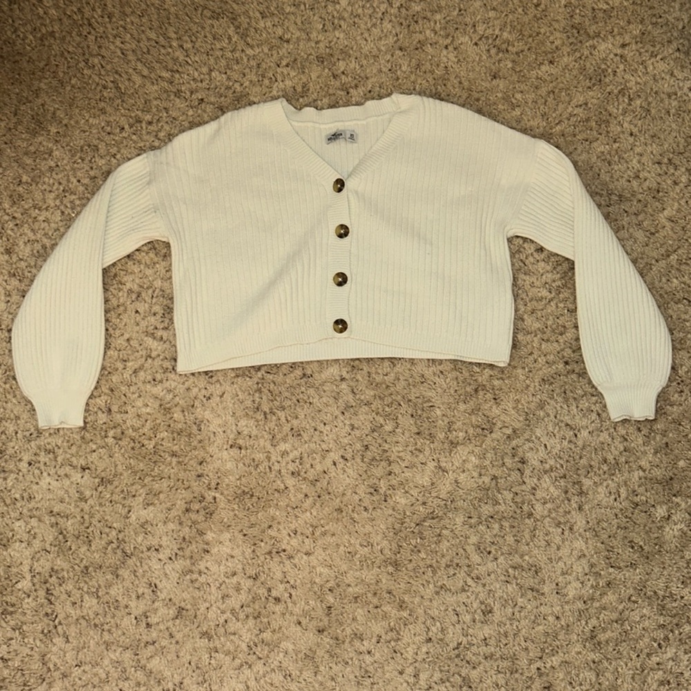 Cropped Hollister cardigan